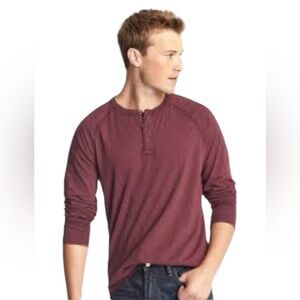 American Eagle Size Large Tall Maroon Long-Sleeve Shirt